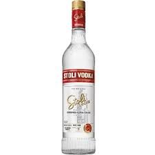 VODCA STOLICHNAYA 1L(6)